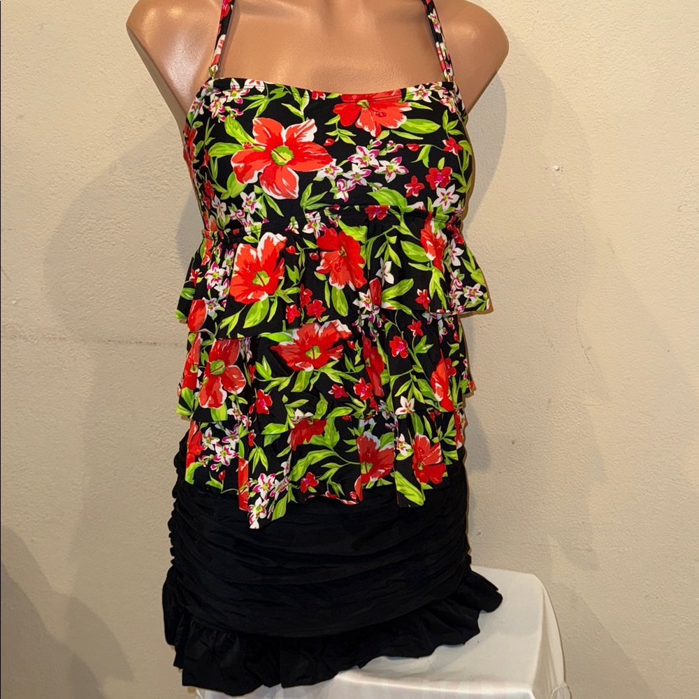 NWT island Escape Tankini set bandeau skirts size 10